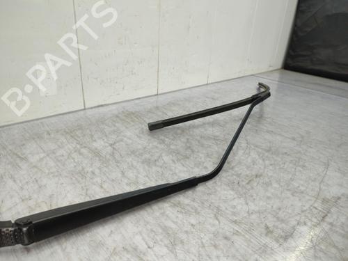 front-windshield-wiper-arm-renault-scenic-iii-jz01_-2008-2009-2010-2011-2012-2013-2014-2015-2016-23718934 main image