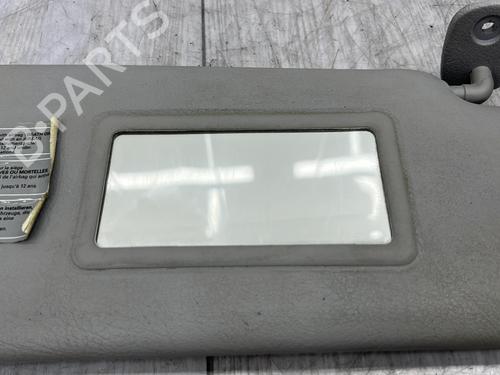 Used Right sun visor Right sun visor RENAULT CLIO II (BB_, CB_) 1.4 (B/CB0C, B/CB0S) (75 hp) 23705079 23705079