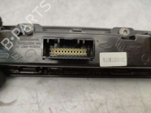 switch-renault-talisman-lp_-2015-2016-2017-2018-2019-2020-2021-2022-24408532 main image