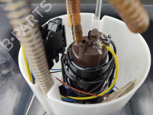 Used Fuel pump SKODA FABIA II (542) 1.2 TSI (86 hp) 23749346