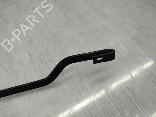 Front windshield wiper arm NISSAN MICRA II (K11) 1.0 i 16V | BP23738526C143 
