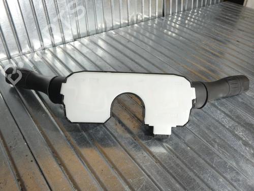 Used Steering column stalk Steering column stalk NISSAN JUKE (F15) 1.5 dCi (110 hp) 23686258 23686258