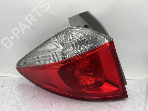 Farolim esquerdo TOYOTA VERSO S (_P12_) 1.4 D4-D (NLP121_, NLP121R) (90 hp) 32249885