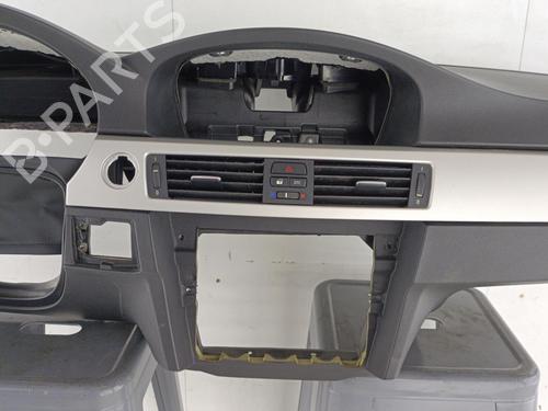 Dashboard BMW 3 Touring (E91) 320 d xDrive | BP23719498C46  - Image 7