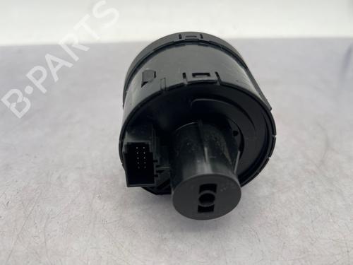 Used Headlight switch Headlight switch VW POLO VI (AW1, BZ1, AE1) 1.0 TSI (110 hp) 40495398 40495398