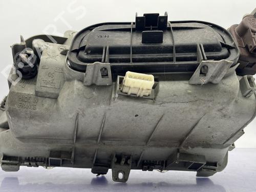 Right headlight PEUGEOT 806 (221) 2.0 | BP23757132C29