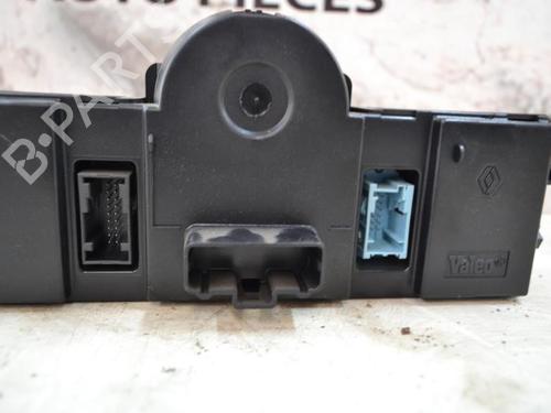 Used Climate control RENAULT MEGANE II (BM0/1_, CM0/1_) 1.9 dCi (BM0G, CM0G) (120 hp) 23685892