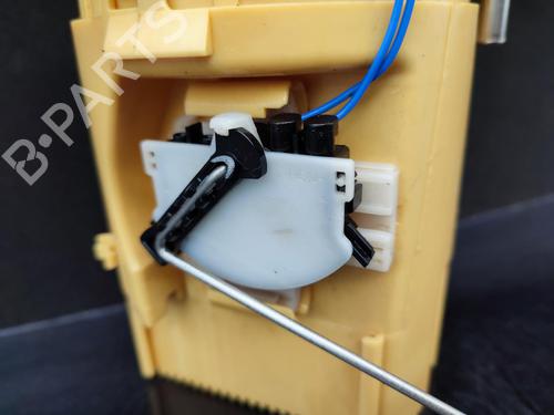 Used Fuel pump Fuel pump BMW X3 (F25) xDrive 30 d (258 hp) 23751867 23751867