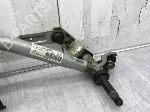 Used Front wiper motor Front wiper motor PEUGEOT 208 I (CA_, CC_) 1.0 VTi (68 hp) 26239702 26239702