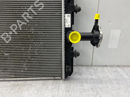 Used Water radiator Water radiator 39394901 39394901