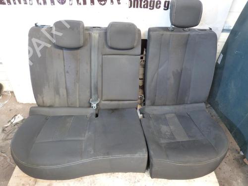 Used Rear seat Rear seat RENAULT MEGANE III Grandtour (KZ0/1) 2.0 dCi (KZ0Y) (150 hp) 23692242 23692242