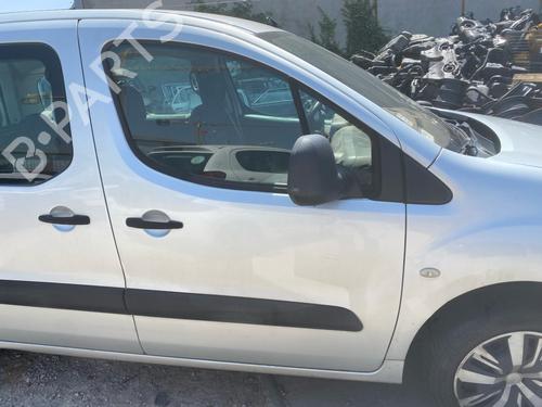 Used Right front door Right front door 37636731 37636731
