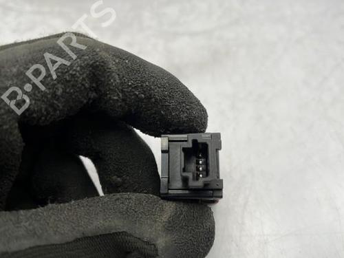 Used Warning switch NISSAN MICRA V (K14) 0.9 IG-T (90 hp) 23753154