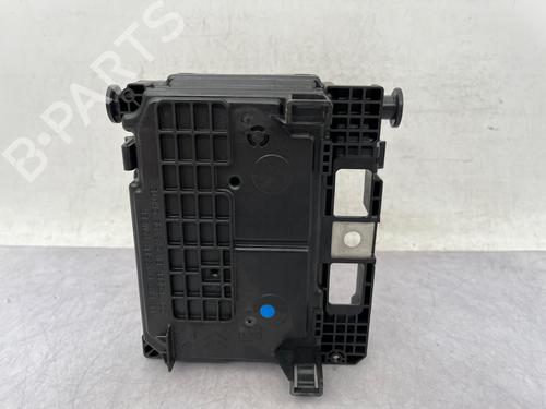 Used Fuse box Fuse box 39538966 39538966