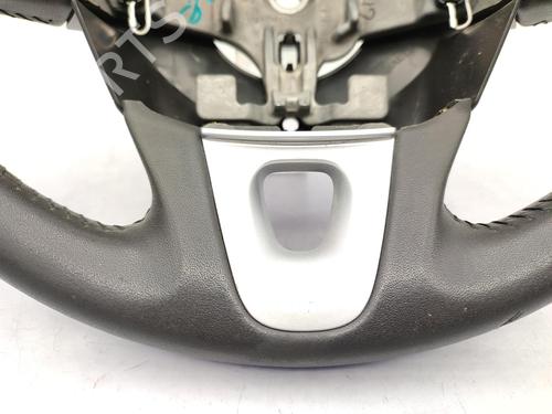 Used Steering wheel Steering wheel RENAULT MEGANE III Grandtour (KZ0/1) 1.5 dCi (KZ09, KZ0D, KZ1G, KZ29, KZ14, KZ1W, KZ10, KZ1F,... (110 hp) 23741748 23741748