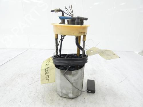 Used Fuel pump VW TOURAN (1T1, 1T2) 2.0 TDI 16V (140 hp) 23664229