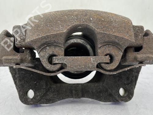 Used Right front brake caliper VW TRANSPORTER T5 Van (7HA, 7HH, 7EA, 7EH) 1.9 TDI (84 hp) 28152874