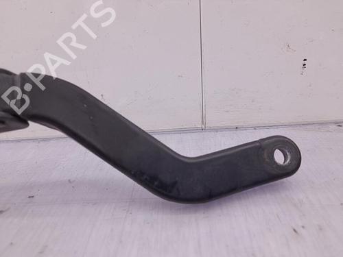 Front windshield wiper arm PEUGEOT 106 II (1A_, 1C_) 1.0 i | BP23675390C143 
