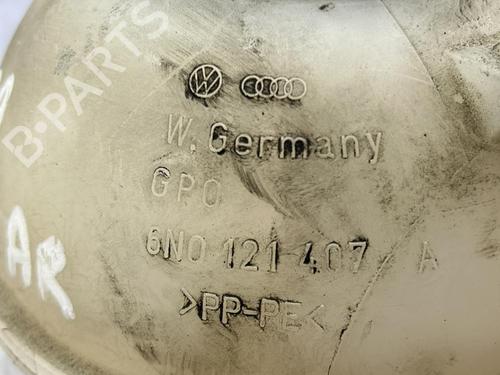 Used Expansion tank VW POLO III (6N1) 60 1.4 (60 hp) 23675108