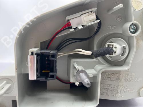 Used Left tailgate light Left tailgate light 36835898 36835898