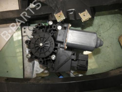 Used Front right window mechanism Front right window mechanism AUDI A4 B5 Avant (8D5) 1.9 TDI (110 hp) 23697937 23697937