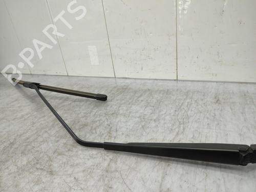 Front windshield wiper arm RENAULT SCÉNIC III (JZ0/1_) 1.5 dCi | BP23718935C143 