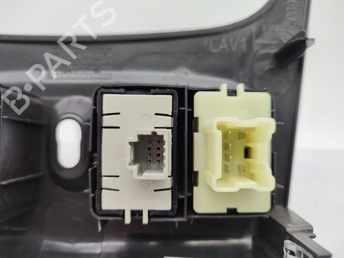 Switch DACIA SANDERO II TCe 90 (B8M1, B8MA, B8AC) | BP23712612I30 