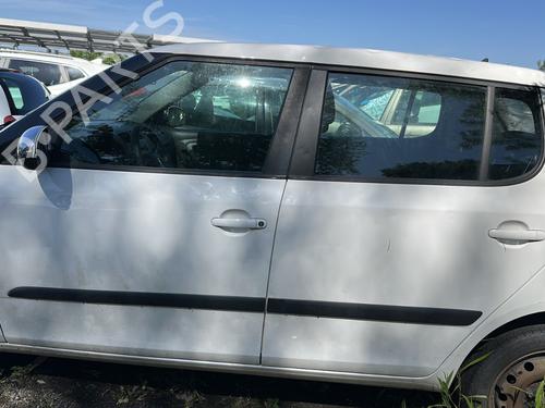 Dashboard SKODA FABIA II (542) 1.6 TDI | BP37079446C46 - Image 12