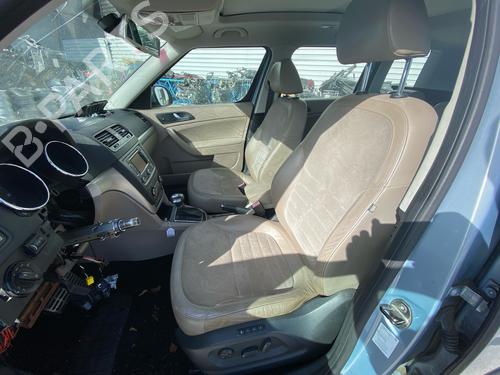 Right sun visor SKODA YETI (5L) 1.2 TSI | BP36551589I2 - Image 113