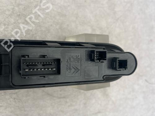 Left front window switch PEUGEOT 3008 I MPV (0U_) 1.6 HDi | BP39903668I27 - Image 4