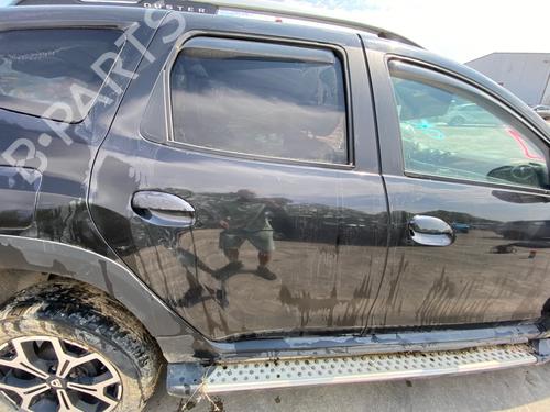 dr-hjre-bagtil-dacia-duster-hm_-2017-38033312 main image
