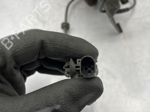 Used Right front steering knuckle OPEL CORSA D (S07) 1.0 (L08, L68) (65 hp) 23752148