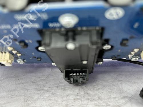 interior-roof-light-vw-touran-5t1-2015-23757801 main image