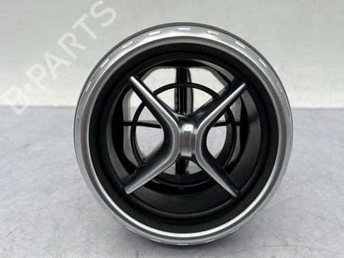 Difusor / Saída de ar Difusor / Saída de ar MERCEDES-BENZ GLA-CLASS (X156) GLA 220 CDI (156.903) (170 hp) 23933732 23933732