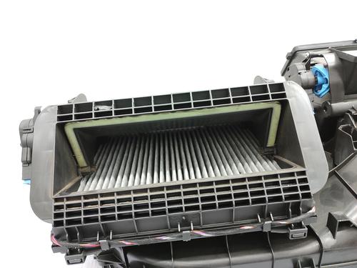 Used Heater matrix box Heater matrix box VW GOLF VII (5G1, BQ1, BE1, BE2) 1.2 TSI (105 hp) 23758329 23758329