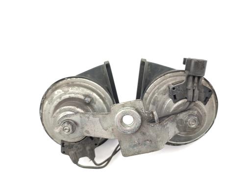 horn-ford-focus-ii-da_-hcp-dp-2004-2005-2006-2007-2008-2009-2010-2011-2012-2013-23760714 main image