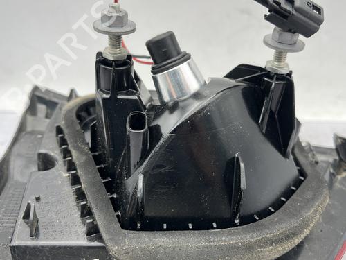 Right tailgate light RENAULT CLIO IV Grandtour (KH_) 1.5 dCi 90 (KHN3, KHN4) | BP29981716C80