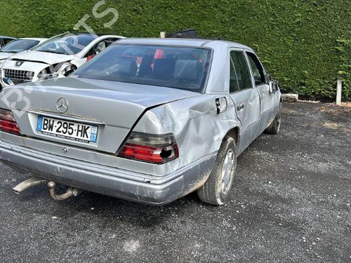 Brugte MERCEDES-BENZ E-CLASS (W124)  E 300 Turbo-D (124.133)  4693789