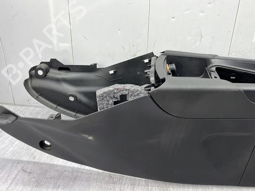 Used Armrest / Center console Armrest / Center console CITROËN DS4 (NX_) 1.6 HDi 115 (114 hp) 30910296 30910296