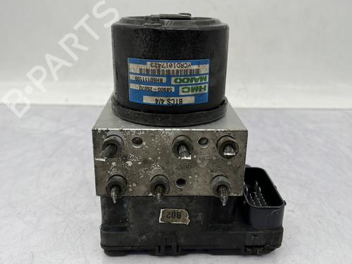 Used ABS pump HYUNDAI SANTA FÉ I (SM) 2.0 CRDi (113 hp) 23761794