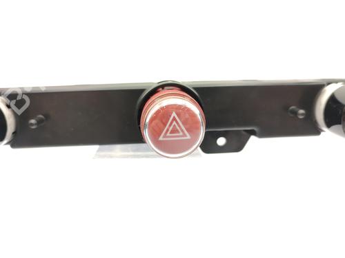 Warning switch FIAT 500 (312_) 0.9 (312AXG1A, 312.AXG11) | BP23757671I22 