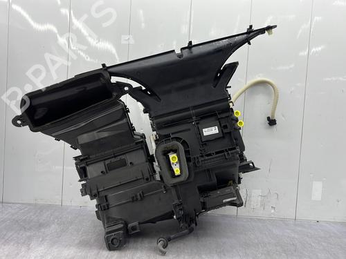 Used Heater matrix box TOYOTA YARIS (_P13_) 1.5 Hybrid (NHP130_, NHP130) (101 hp) 31752192