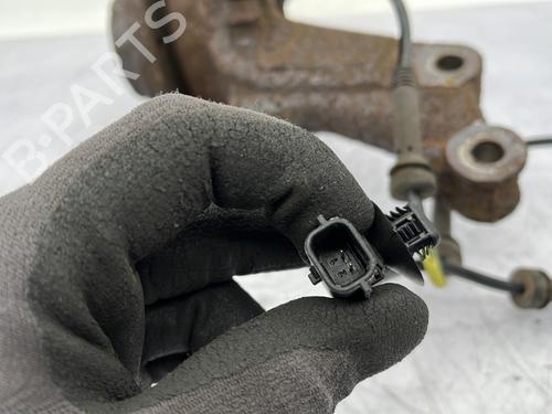 Used Right front steering knuckle Right front steering knuckle DACIA LOGAN MCV II TCe 90 (K8M1, K8MA, K8AC) (90 hp) 25913019 25913019