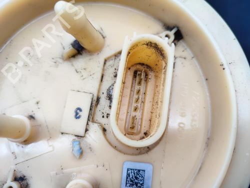 Fuel pump VW GOLF VI (5K1) 1.6 TDI | BP23718657M76 