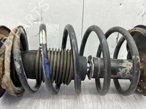 Used Right front shock absorber Right front shock absorber RENAULT RAPID Box Body/MPV (F40_, G40_) 1.1 (48 hp) 33420681 33420681