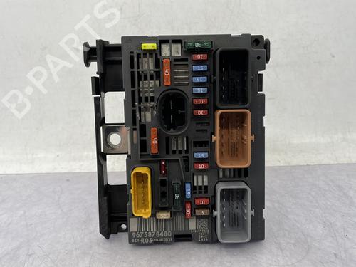 Used Fuse box Fuse box PEUGEOT 308 I (4A_, 4C_) 1.6 HDi (92 hp) 33125514 33125514
