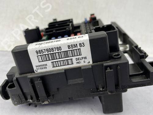 Fuse box PEUGEOT 206+ (2L_, 2M_) 1.4 HDi eco 70 | BP27617520E1 