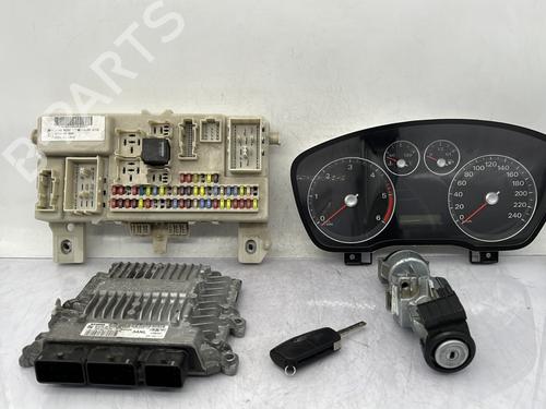 Elektronisk modul FORD FOCUS II Saloon (DB_, FCH, DH) 1.8 TDCi (115 hp) 30902424