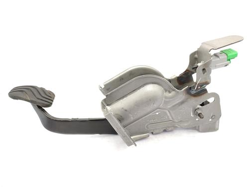 Used Break pedal Break pedal DACIA SANDERO III 1.0 TCe 90 (91 hp) 23680229 23680229