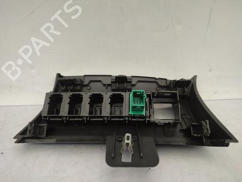 Switch PEUGEOT 208 II (UB_, UP_, UW_, UJ_) 1.2 PureTech 100 | BP28601719I30